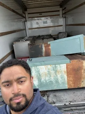 Dakota Moving And Junk Removal LLC