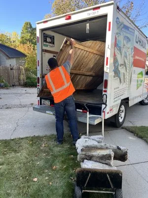 Dakota Moving And Junk Removal LLC